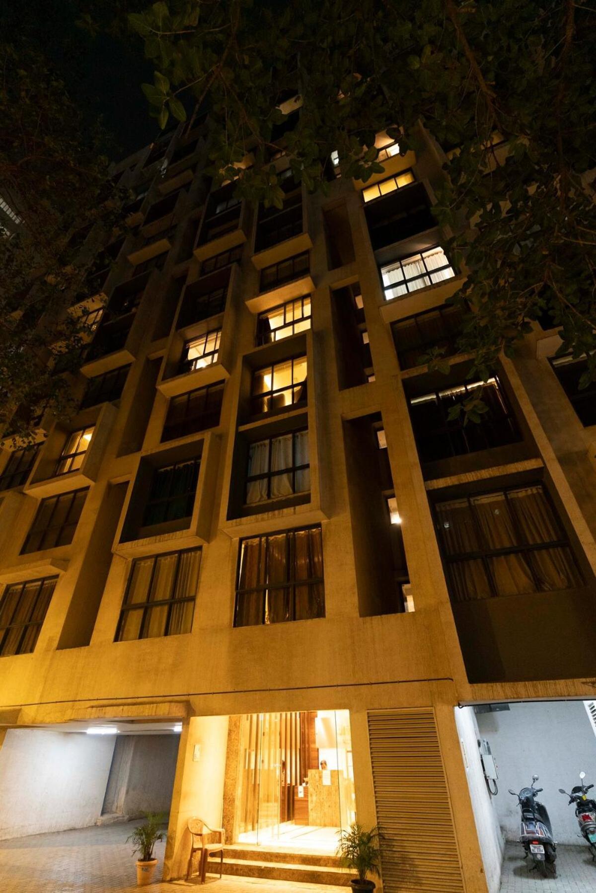 Cozy, Upscale 1 Bhk Near Bkc Bombaj