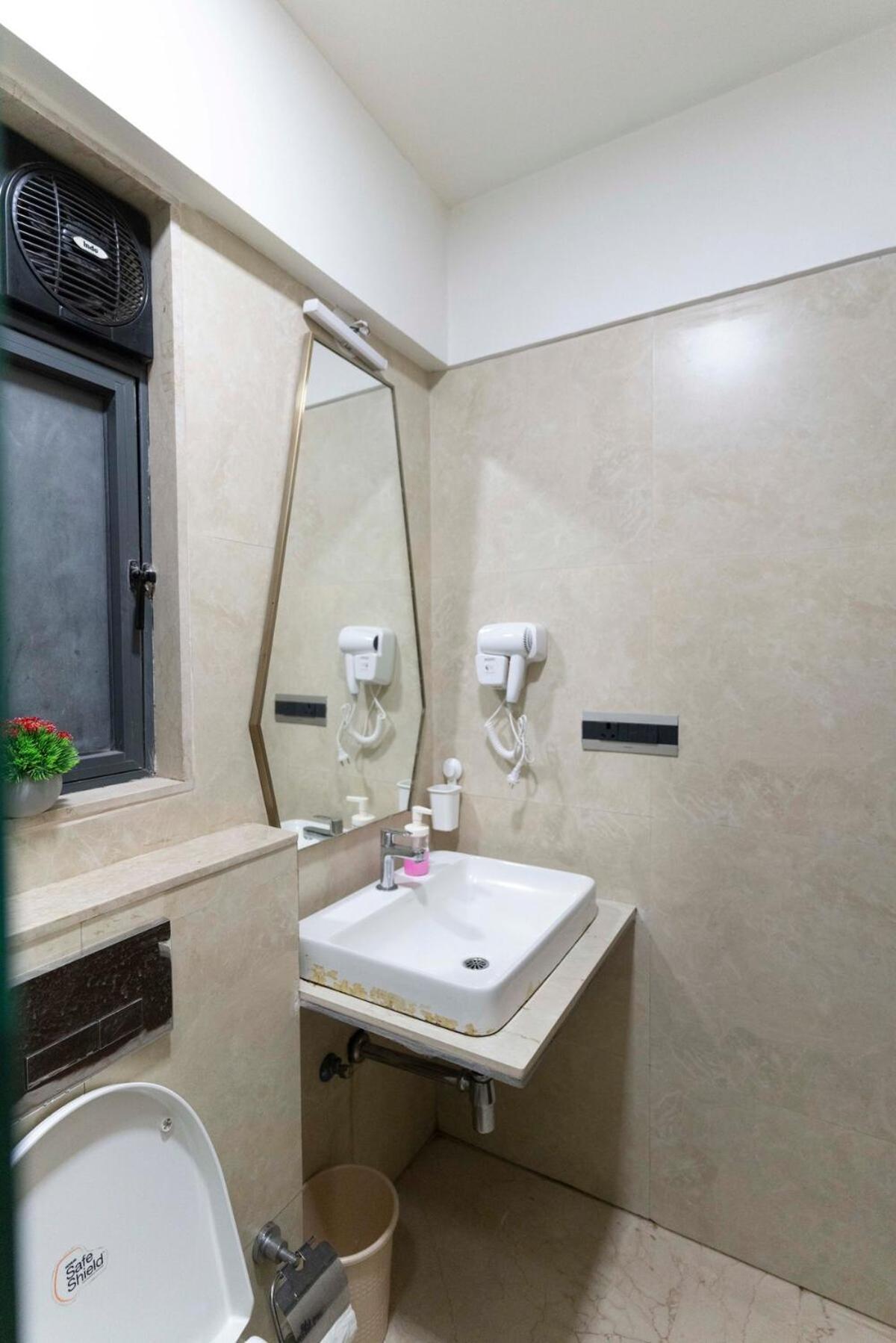 Apartament Cozy, Upscale 1 Bhk Near Bkc