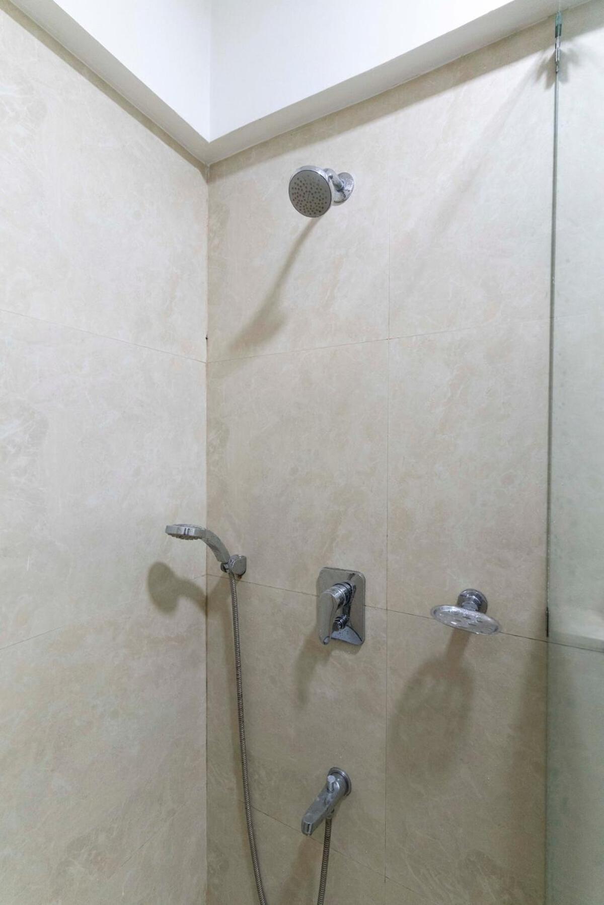 Cozy, Upscale 1 Bhk Near Bkc Bombaj